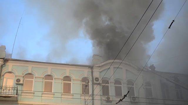 Пожар в Самаре в здании налоговой Ленинского района (3) смотреть онлайн
