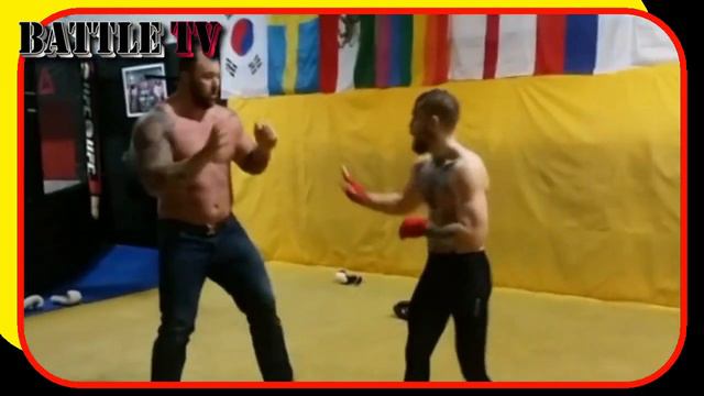 КОНОР МАГРЕГОР ПРОТИВ ВЕЛИКАНА.CONOR MAGREGOR AGAINST THE GIANT. I WONDER WHO WILL WIN смотреть онлайн