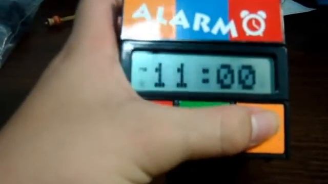 Rubik's Cube Clock смотреть онлайн