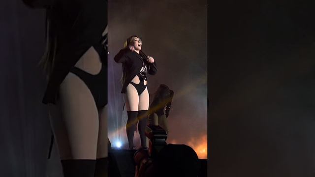 CL- The Baddest Female(나쁜 기집애) in Hong Kong Unik Asia festival 2022 смотреть онлайн