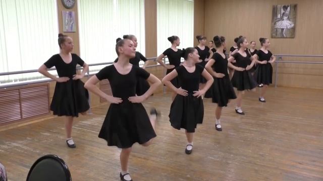 2 часть Контрольный урок по народно - сценическому танцу смотреть онлайн
