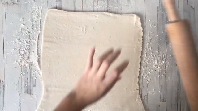 Яблочный штрудель из слоеного теста ? Как приготовить вкусный штрудель из яблок смотреть онлайн