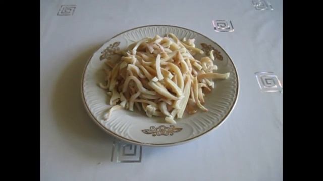 Салат с кальмарами - лёгкий и очень вкусный! смотреть онлайн