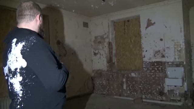 Real Demonic Abanonded Mental Asylum - Pool Park Poltergeist смотреть онлайн