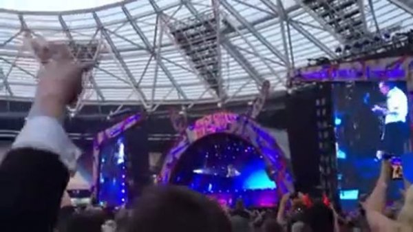 Acdc axel rose London