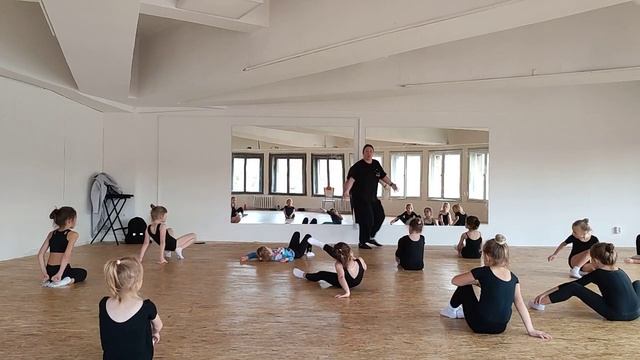 Урок для пантер #10 разогрев, сила, свинги закрытые, завалы, верхние свинги, "банан" смотреть онлайн