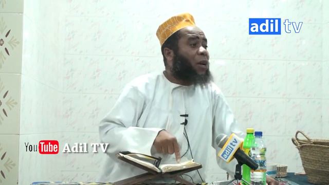 MAAMUMA HATAKIWI KUSOMA QURAN KWA SALA YA SAUTI KISOMO CHA IMAMU NI KISOMO CHA MAAMUMA | SHK KHALFA смотреть онлайн