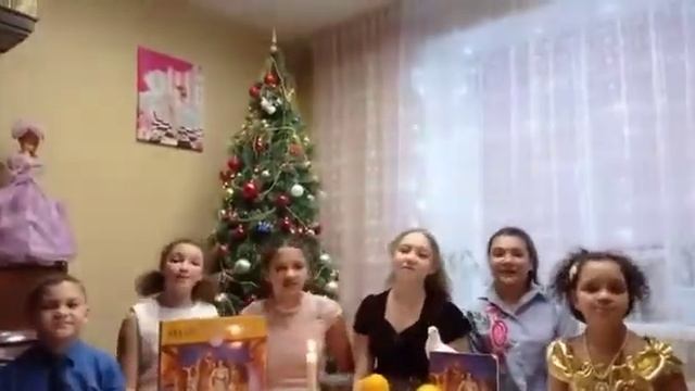 В светлый праздник Рождества смотреть онлайн