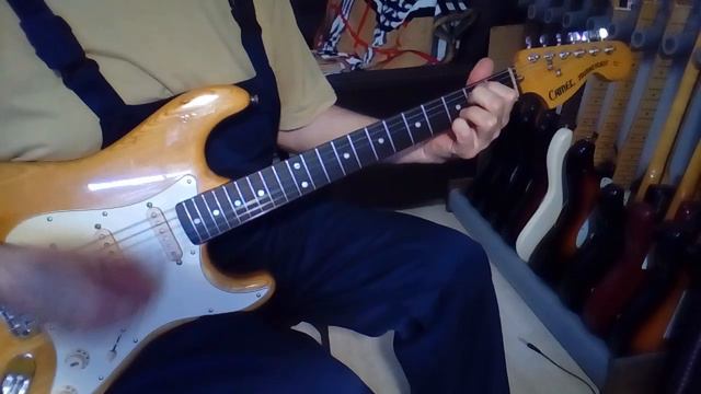 Strat Camel Jap 70s vs Fender USA Am St `07 смотреть онлайн