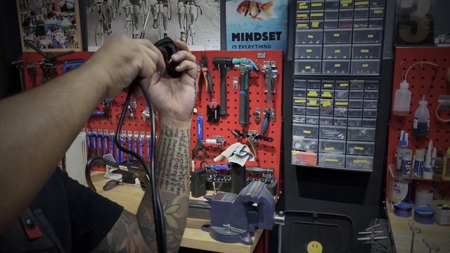 DREAM ROAD BIKE BUILD - Wilier 0 SLR + New DURA-ACE R9270 смотреть онлайн