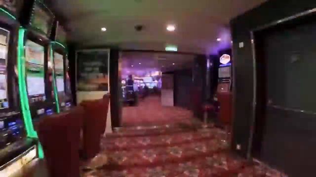 Harmony of the Seas - Тур по лайнеру за 60 секунд. Круизный лайнер. смотреть онлайн