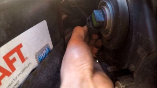 How to change Headlight bulbs in Subaru Impreza and XV crosstrek 2011–2016