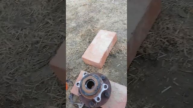 Замена задней ступицы Мицубиси аутлендер 3, замена датчика АБС