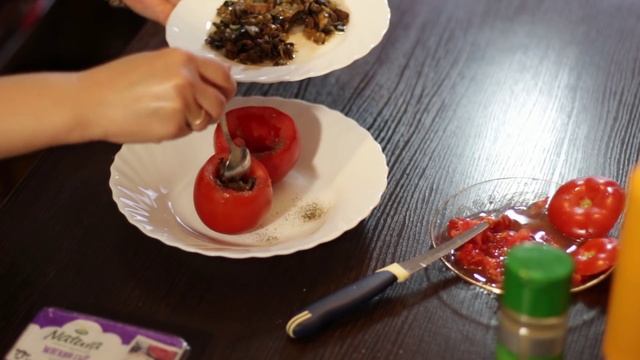 Фаршированные помидоры. Простой рецепт. смотреть онлайн