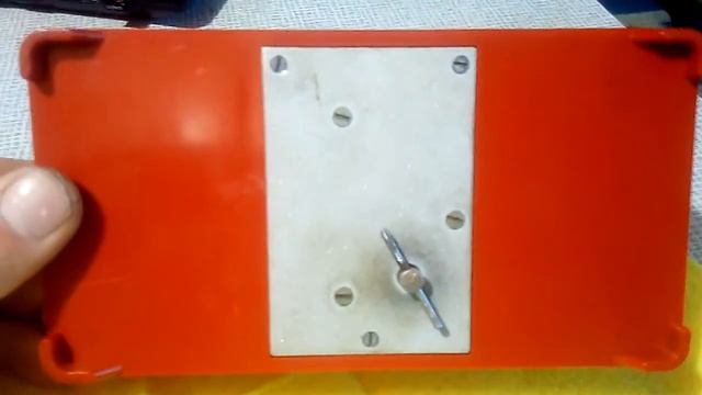 Звучание музыкальной шкатулки "Красной из пластика". Мелодия "Подмосковные вечера". смотреть онлайн