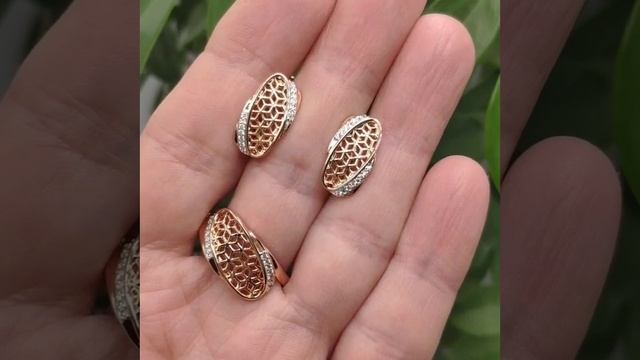 Комплект из мед. сплава: серьги и колечко (р.20), Fallon смотреть онлайн