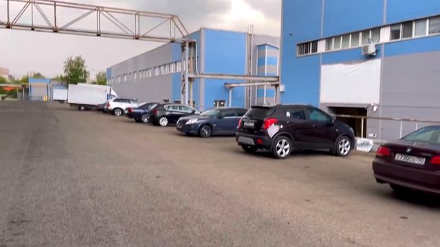 На BMW Е34 по Москве, УРАГАН после ЖАРЫ ! смотреть онлайн