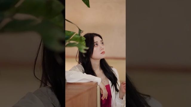 綠茶女故意陷害我，老闆男友假裝不認識我，隱藏身分只為幫我懲治綠茶！ 【會變身的九九】 смотреть онлайн
