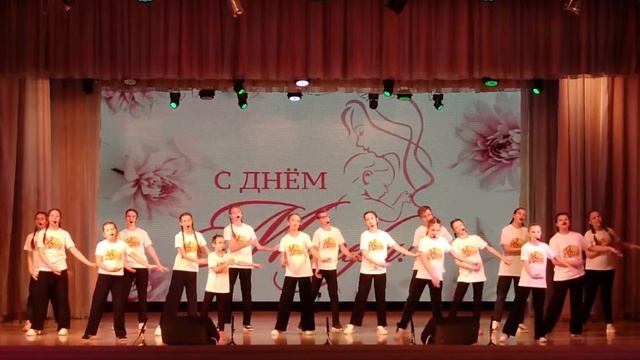 Детство Ансамбль театрализованной песни Ассоль, рук А Голубева смотреть онлайн