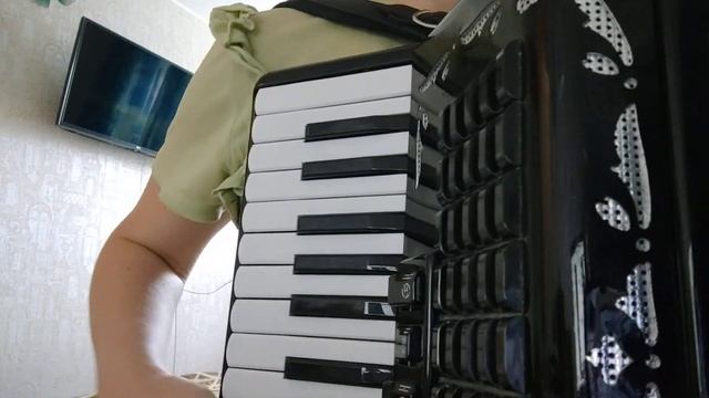 На дальней станции сойду, на аккордеоне смотреть онлайн