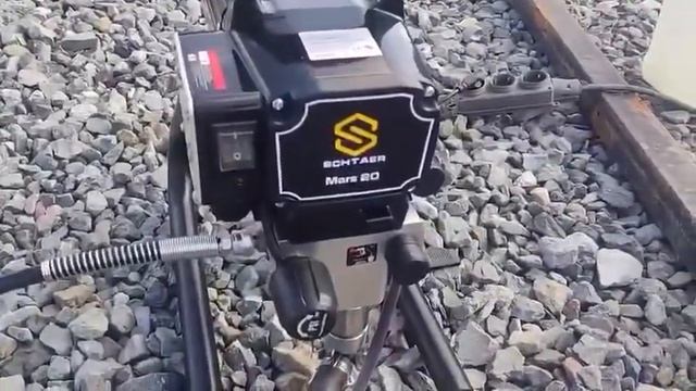 Покраска металлоконструкции с помощью безвоздушного окрасочного аппарата Schtaer Mars 20 смотреть онлайн