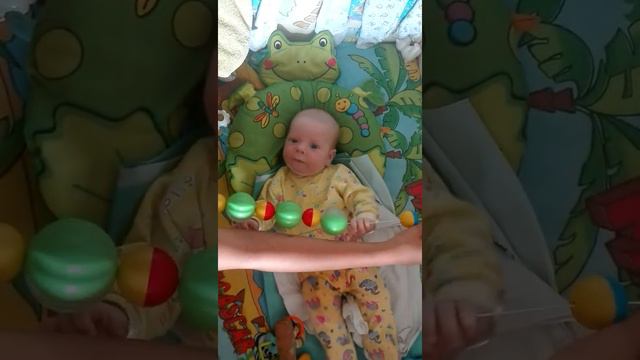 2х месячный малыш учится ментальной арифметике. смотреть онлайн