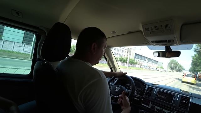 тест драйв Volkswagen Multivan, 2017 год