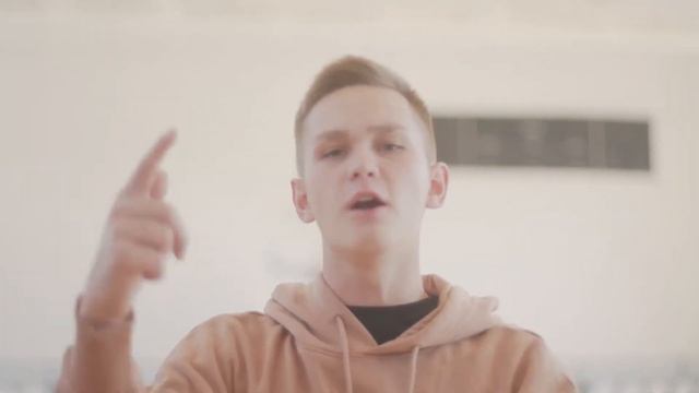 LIRA студия вокала В моменте смотреть онлайн