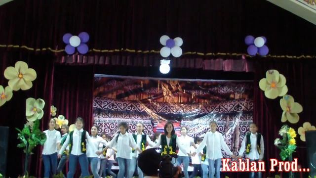 Кыргызский танец (средняя школа №2 г.Малуу-Суу) смотреть онлайн