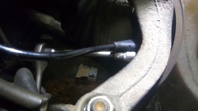 Замена датчика АБС переднего Peugeot 307. Как поменять датчик ABS Peugeot 307