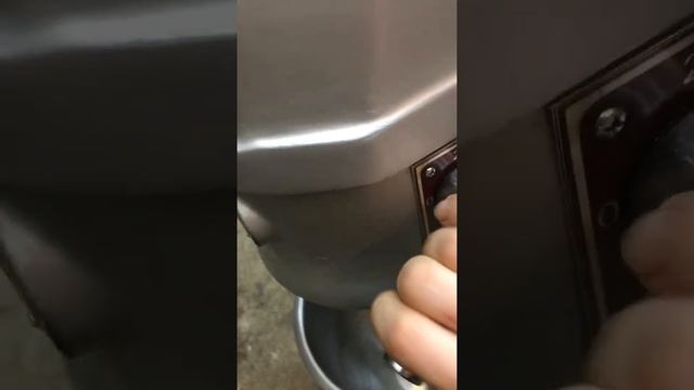 Тестомес спиральный B10 Mixer смотреть онлайн