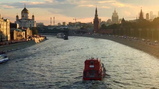 Большой Каменный мост, кораблики смотреть онлайн