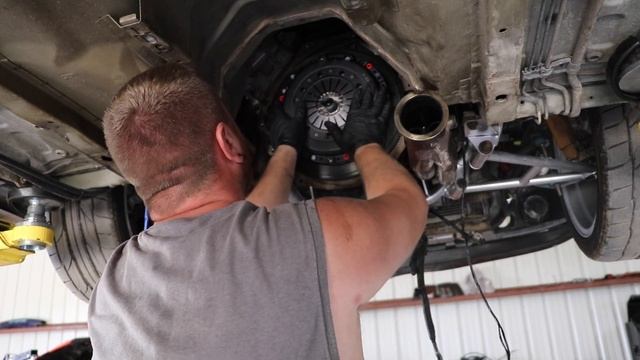 Building the Ultimate Manual Transmission Combo: Tremec T56 Magnum & Vengeance Twin Disk Clutch смотреть онлайн