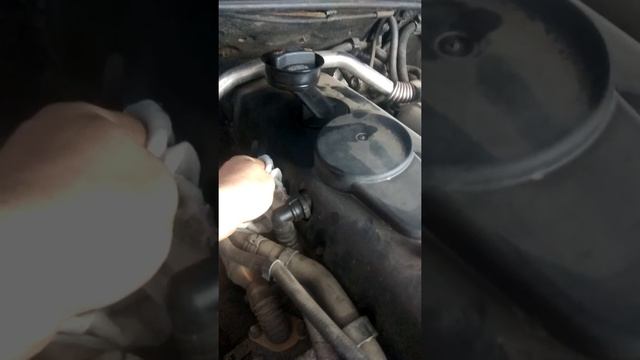 WV Туарег BPE 2,5 гремит пластиковая накладка смотреть онлайн