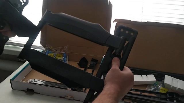 Установка телевизора на стену, какой кронштейн для ТВ выбрать? смотреть онлайн