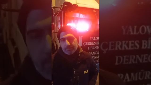 Турция город Ялова Адыга Хаса .Черкесы Собрали гуманитарную помощь для черкескийх деревень. смотреть онлайн