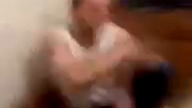 КАК ПЬЮТ КОФЕ ЛЮДИ.3gp смотреть онлайн