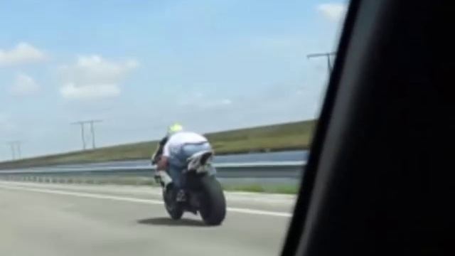 battle honda TOP SPEED +360 km/h смотреть онлайн