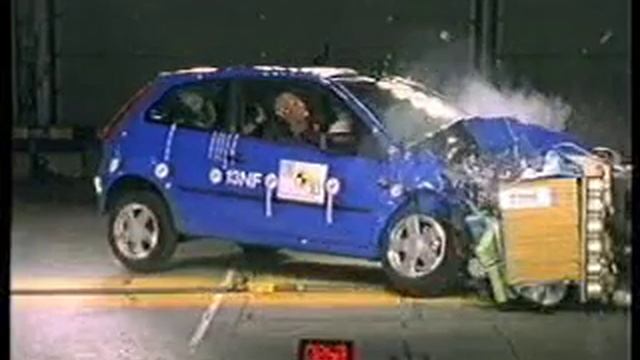 Crash Test Ford Fiesta 1