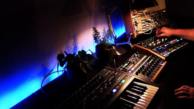 Techno Synth Jam 23: Arturia Minibrute 2S, Minibrute 2, Drumbrute Impact, Eurorack Modular Synth смотреть онлайн