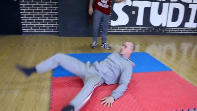 Как выучить ГЕЛИК за ОДНУ тренировку! (break dance) NBD_16 смотреть онлайн