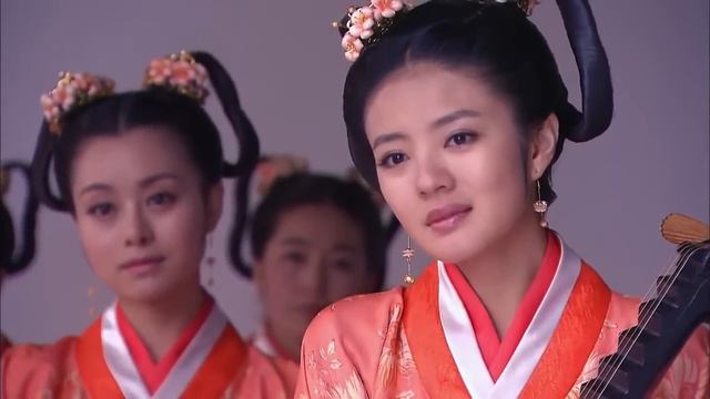 【后宫凤华】EP09｜丫鬟代替小姐进宫选秀，竟被皇帝一眼看上，为了躲避贵妃毒手，她将自己献给了大太监💥｜赵丽颖 冯绍峰 安以轩 林更新 吴磊 蒋依依 杨怡 смотреть онлайн