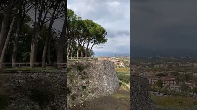 Панорама города Ареццо Тоскана Италия смотреть онлайн