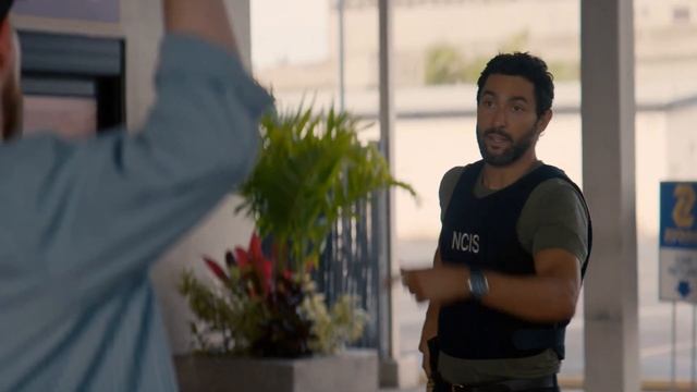 NCIS: Hawaii 2x07 Sneak Peek Clip 3 "Vanishing Act" смотреть онлайн