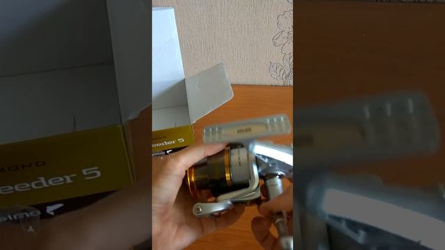 Катушка Salmo Diamond BaitFider 5 с байтраннером смотреть онлайн