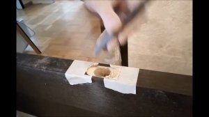 Врезка ручки в межкомнатную дверь