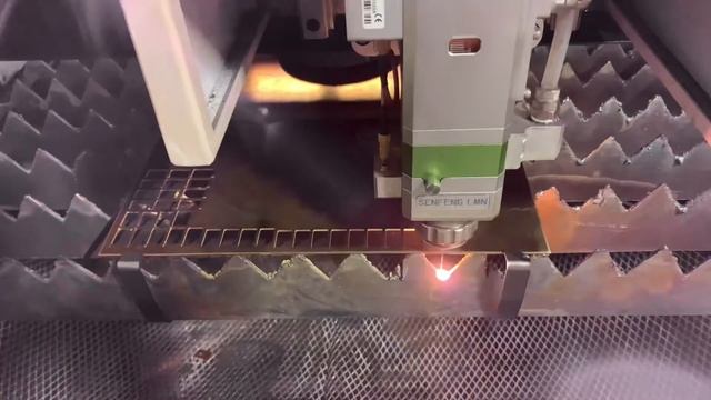 Лазерная резка латуни смотреть онлайн