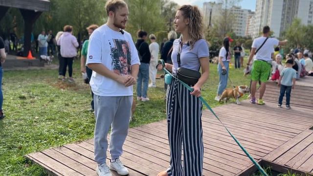 Я БЫЛ НА ВСТРЕЧЕ АНГЛИЙСКИХ БУЛЬДОГОВ И ВОТ ЧТО ТАМ ПРОИЗОШЛО смотреть онлайн
