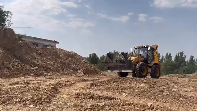 Shanmon 388H Backhoe Loader Operating Video смотреть онлайн