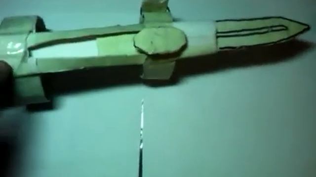 Скрытый клинок ассасина из бумаги ( черновой макет смотреть онлайн